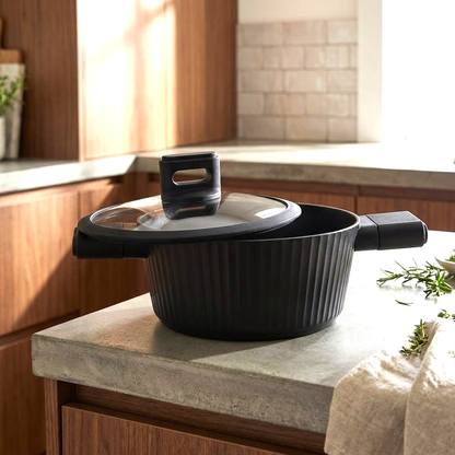 مقلاة طهي بغطاء زجاج