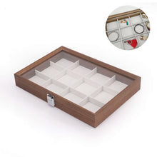 صندوق عرض مجوهرات عتيق