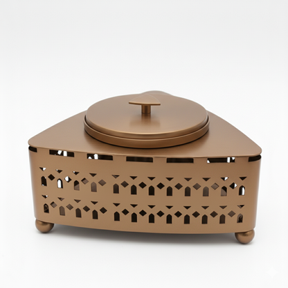 تمرية معدنية بتصميم مثلث