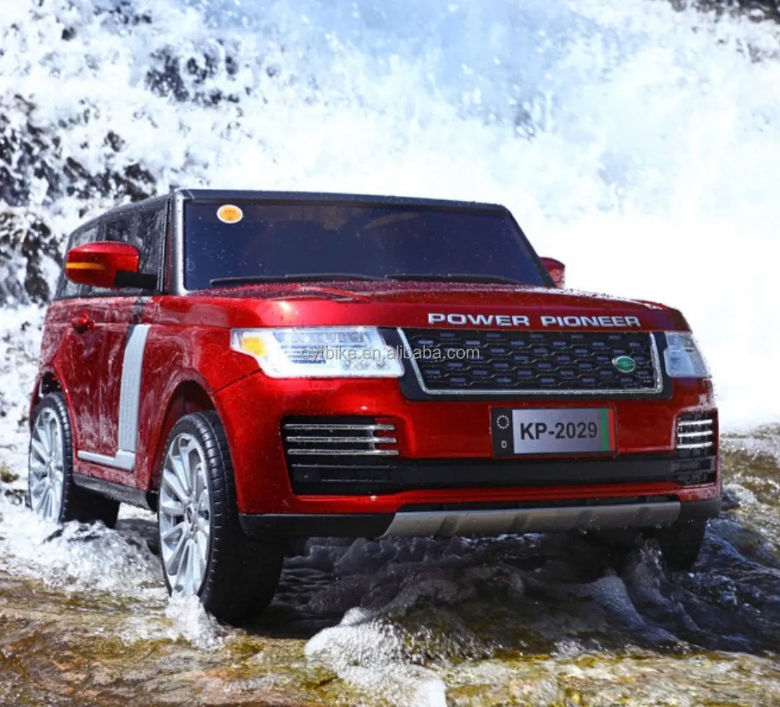 سيارة كهربائية قابلة لإعادة الشحن