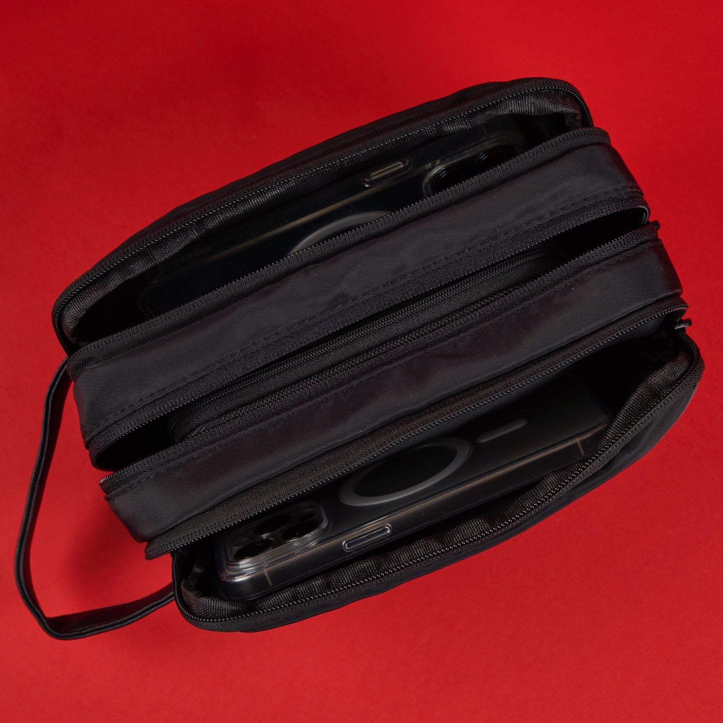 حقيبة كلاتش أنيقة