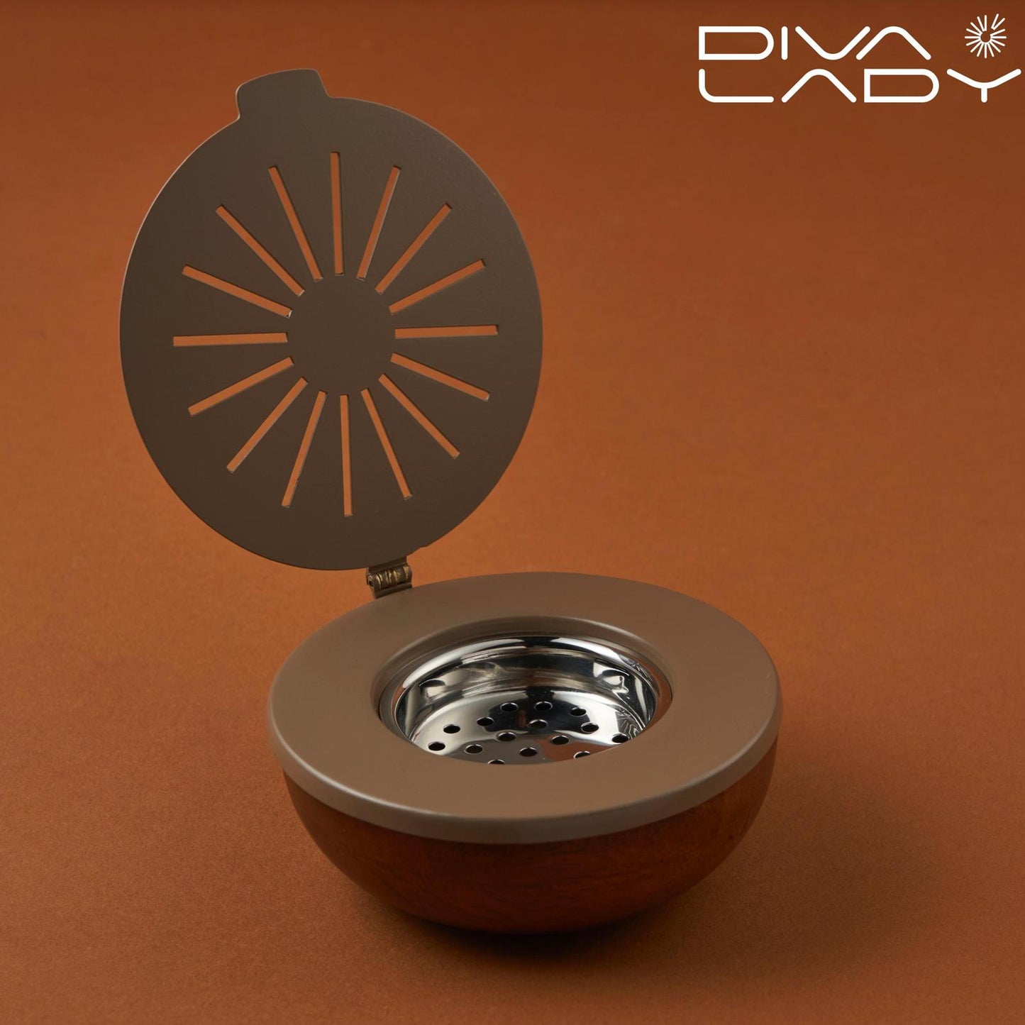 مبخرة دائري بغطاء مزخرف