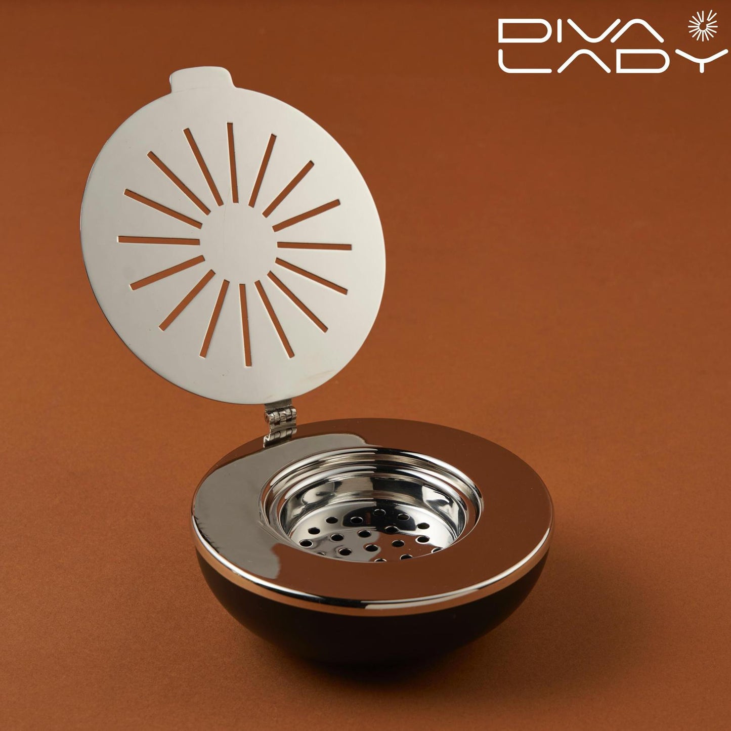 مبخرة دائري بغطاء مزخرف