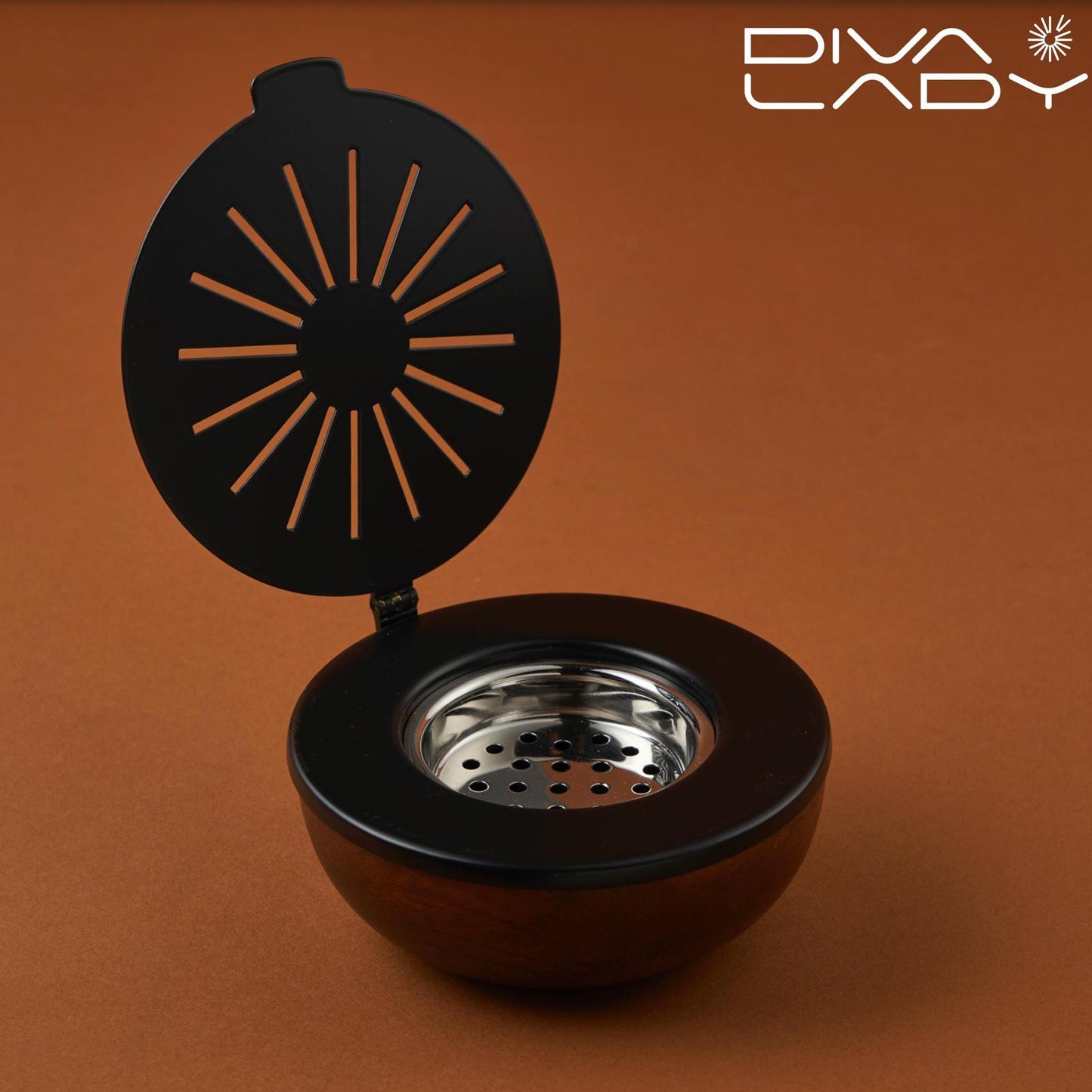 مبخرة دائري بغطاء مزخرف