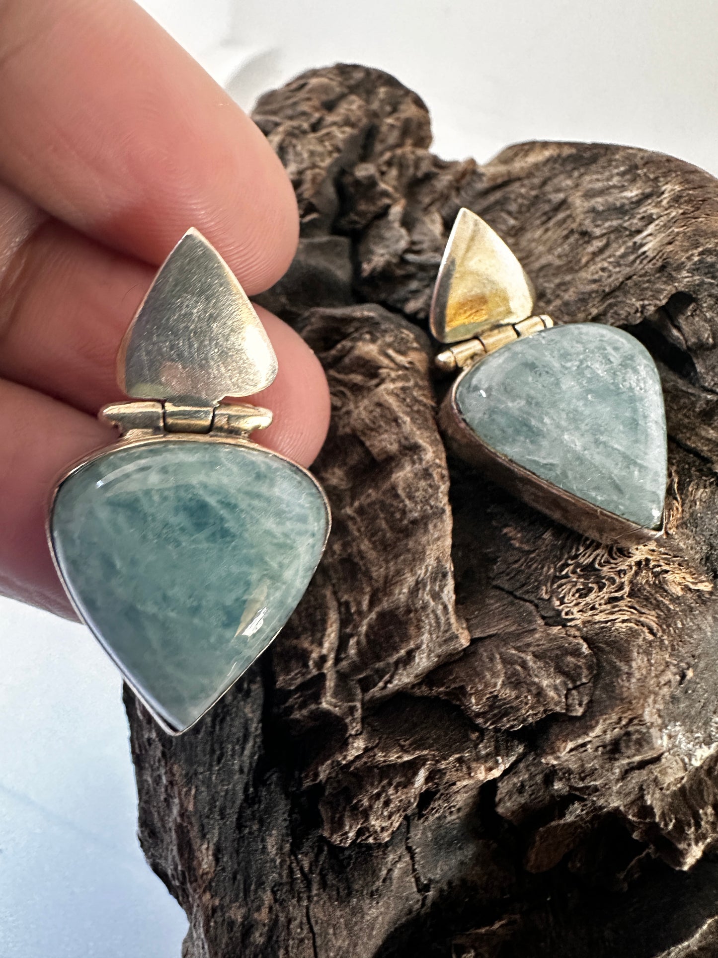 جاكيت نسائي طويل بحزام