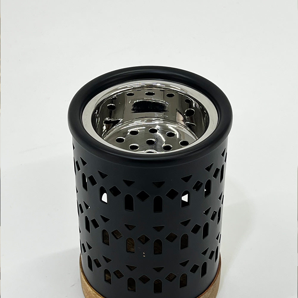 مبخر معدني بقاعدة خشبية