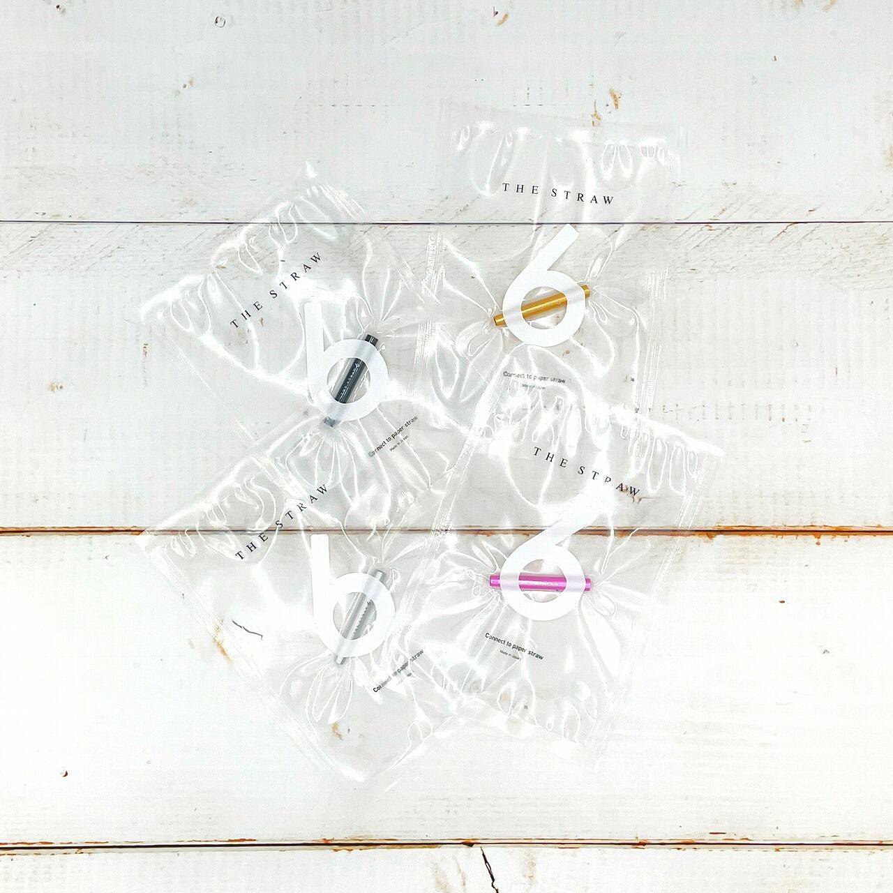 مبخر معدني بقاعدة خشبية