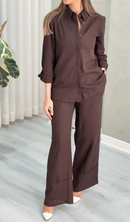 بدلة نسائي
