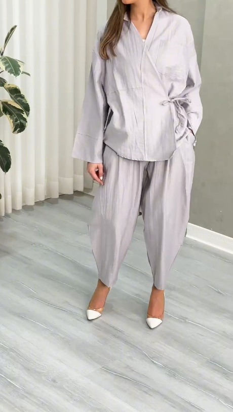 بدلة نسائي
