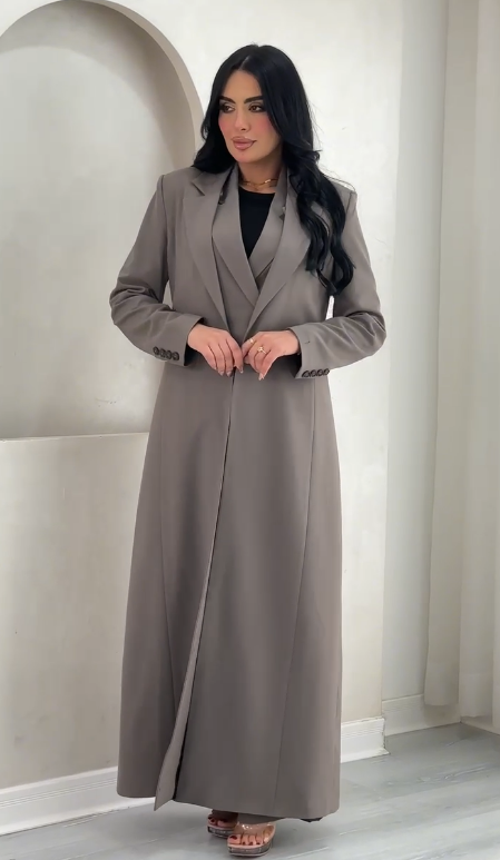 بدلة نسائى