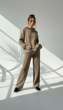 بدلة نسائي كبوس