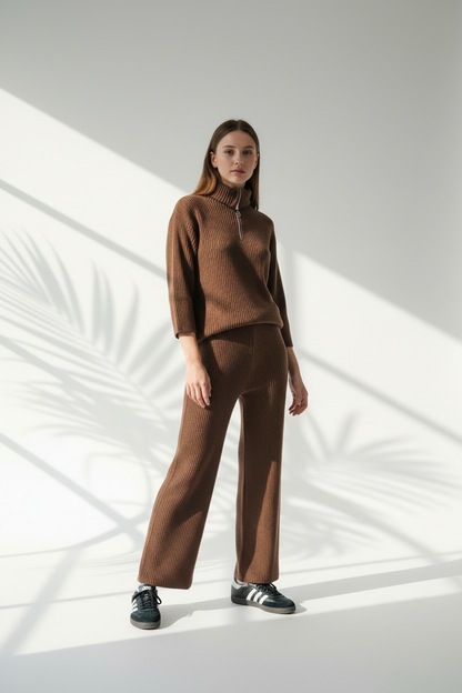 بدلة نسائي غولة سحاب