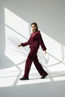 بدلة نسائي مخمل 3قطع