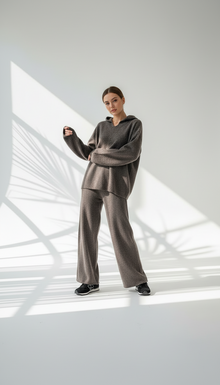 بدلة نسائي كبوس