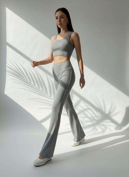 ليقنز نسائي