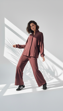 بدلة نسائي رياضية