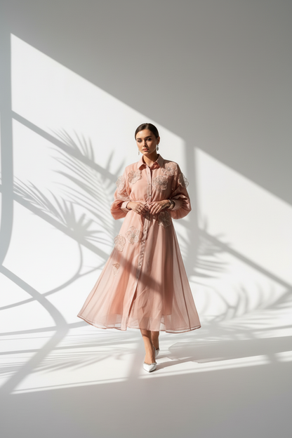 فستان نسائي