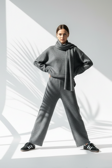 بدلة نسائي اسكارف