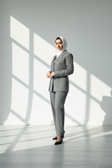بدلة نسائي بياقة ٧