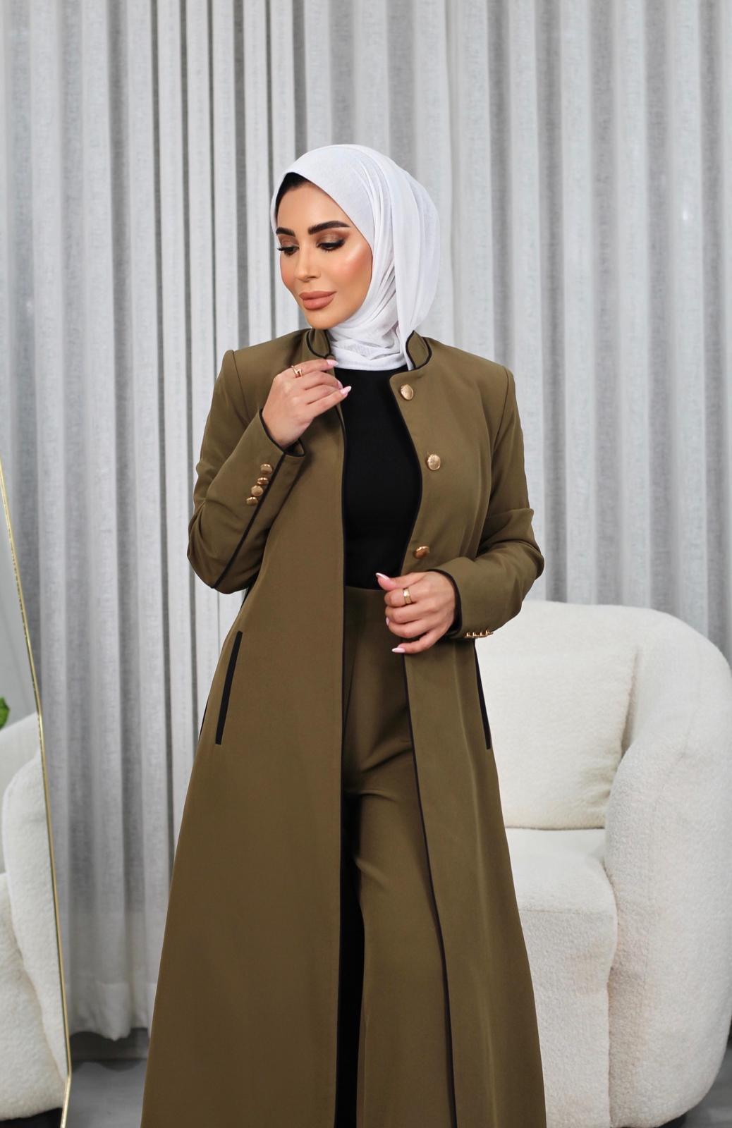 بدلة نسائي