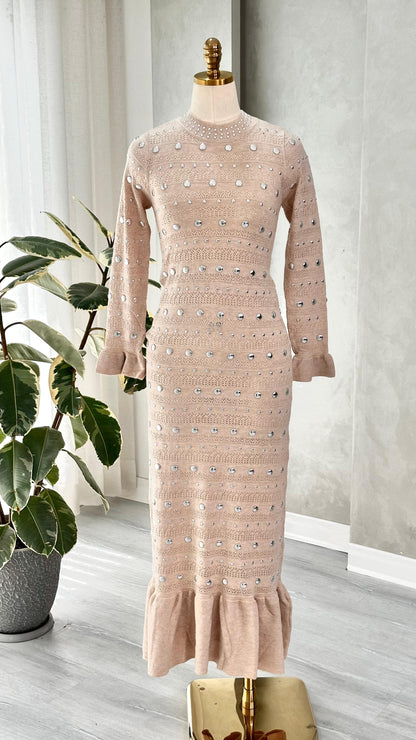 فستان نسائي مزركش من الاسفل