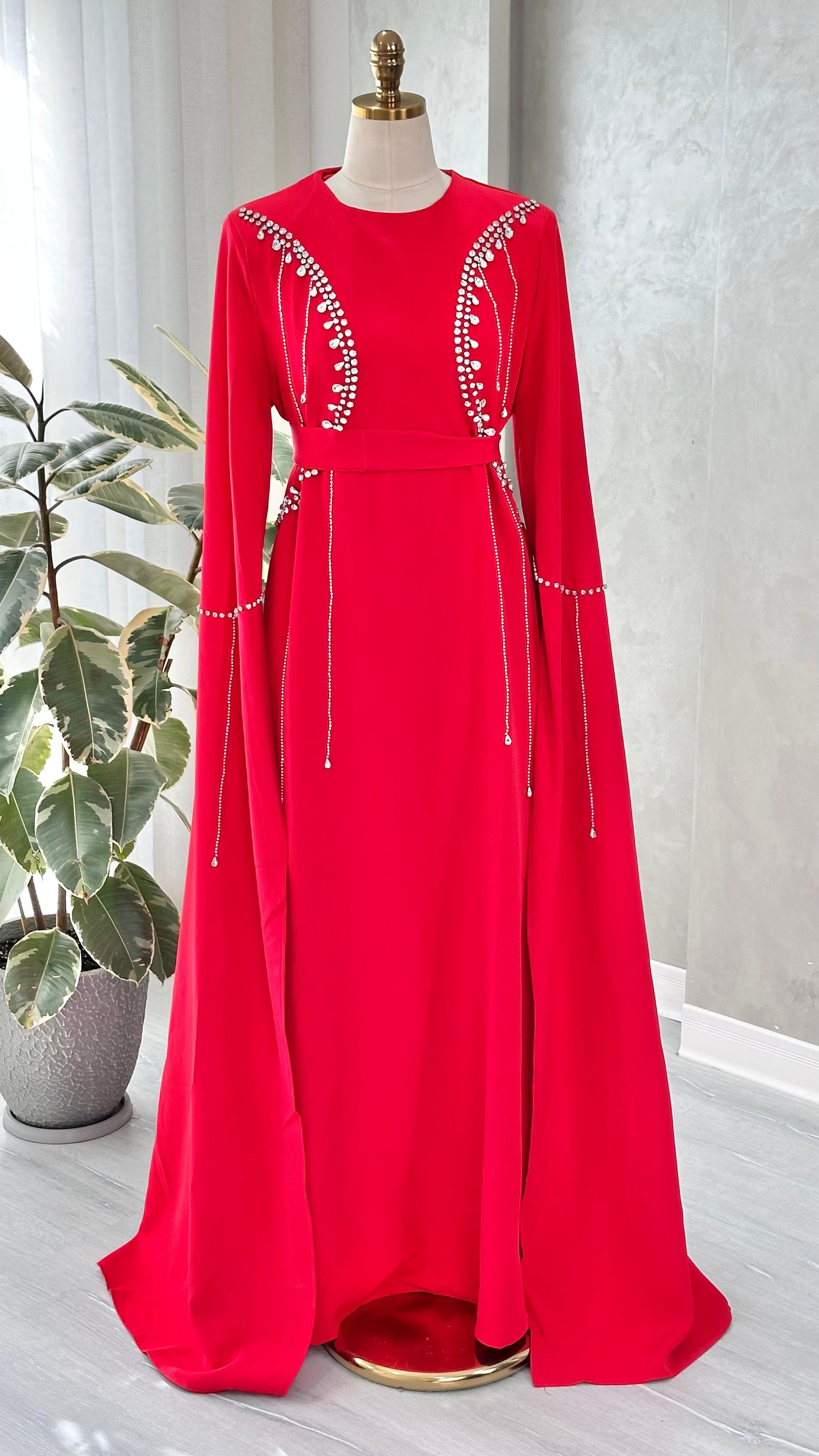 فستان نسائي