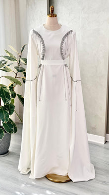 فستان نسائي