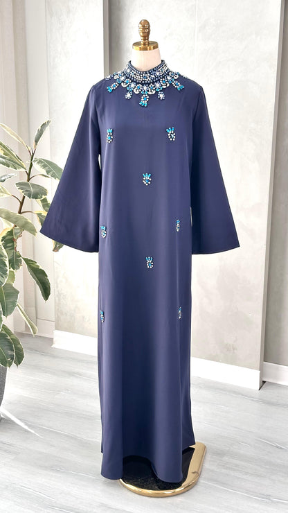 فستان نسائي