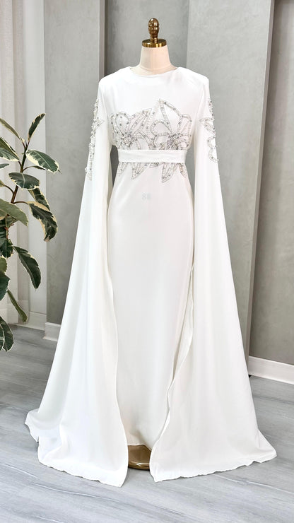 فستان نسائي