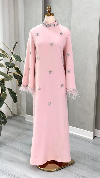 فستان نسائي