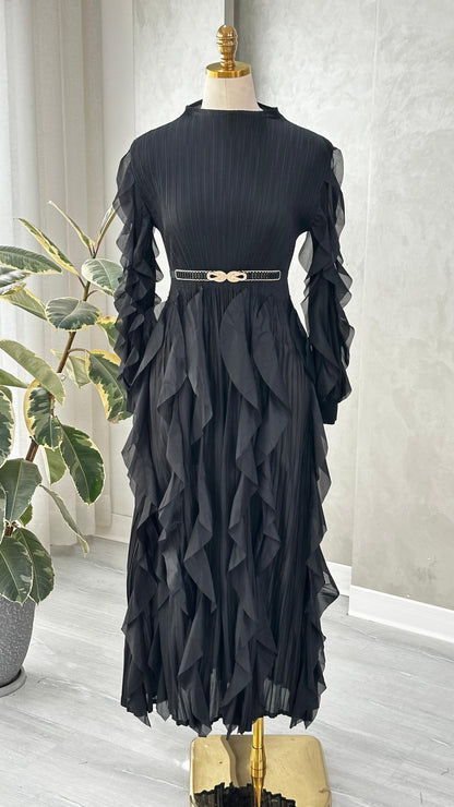 فستان نسائي