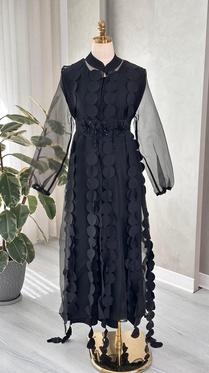 فستان نسائي