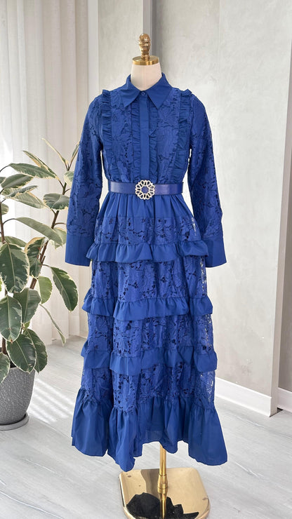 فستان نسائي