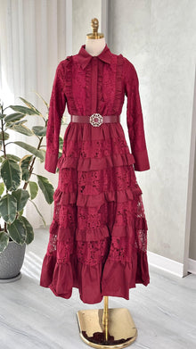 فستان نسائي