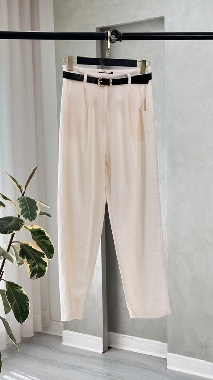 بنطلون نسائي