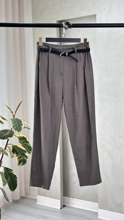 بنطلون نسائي