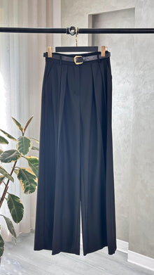 بنطلون نسائي