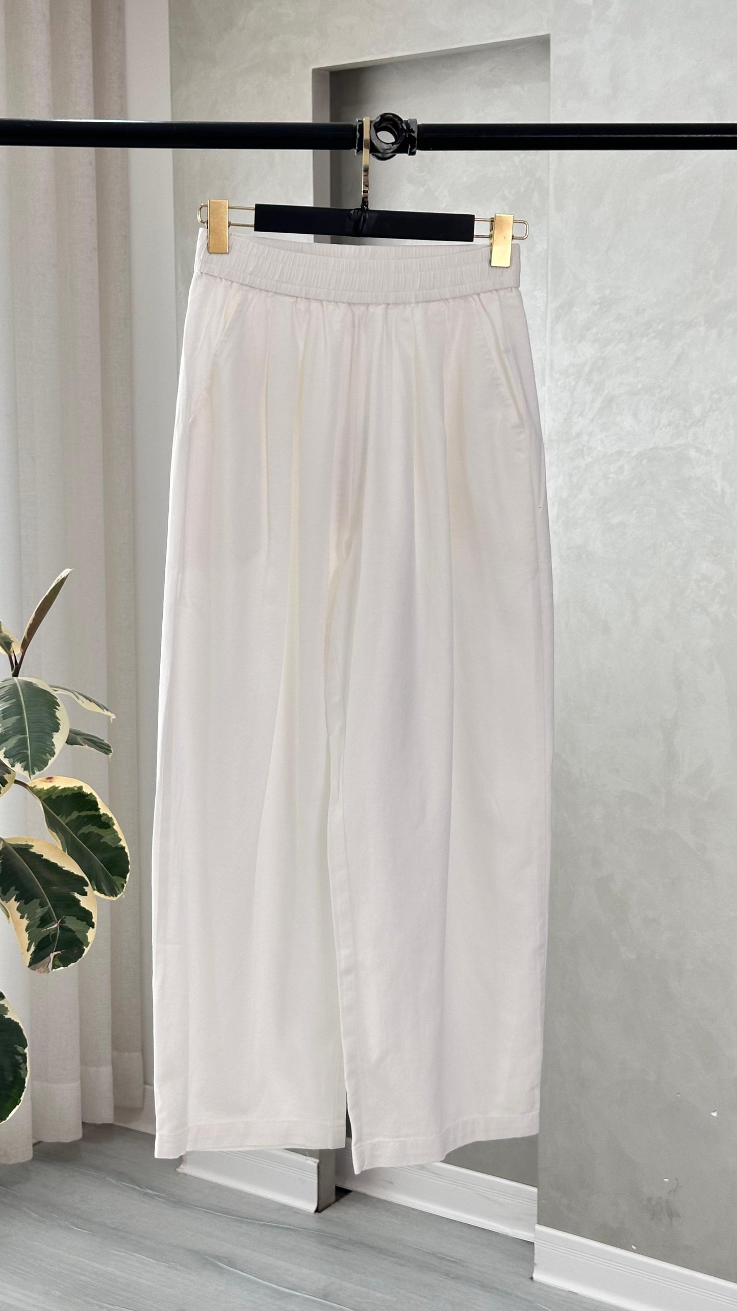 بنطلون مع حيب