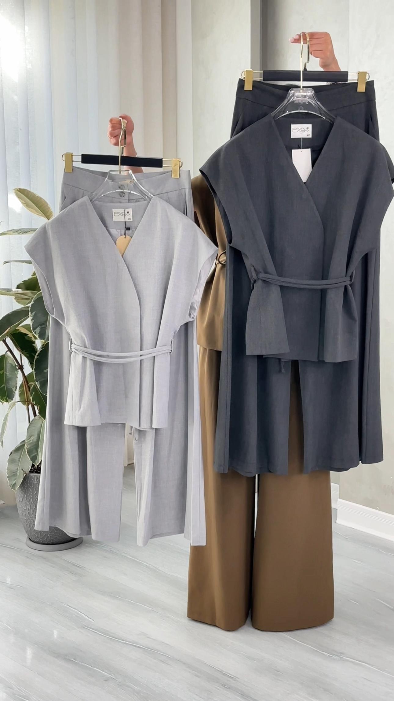 بدلة نسائي من غير اكمام