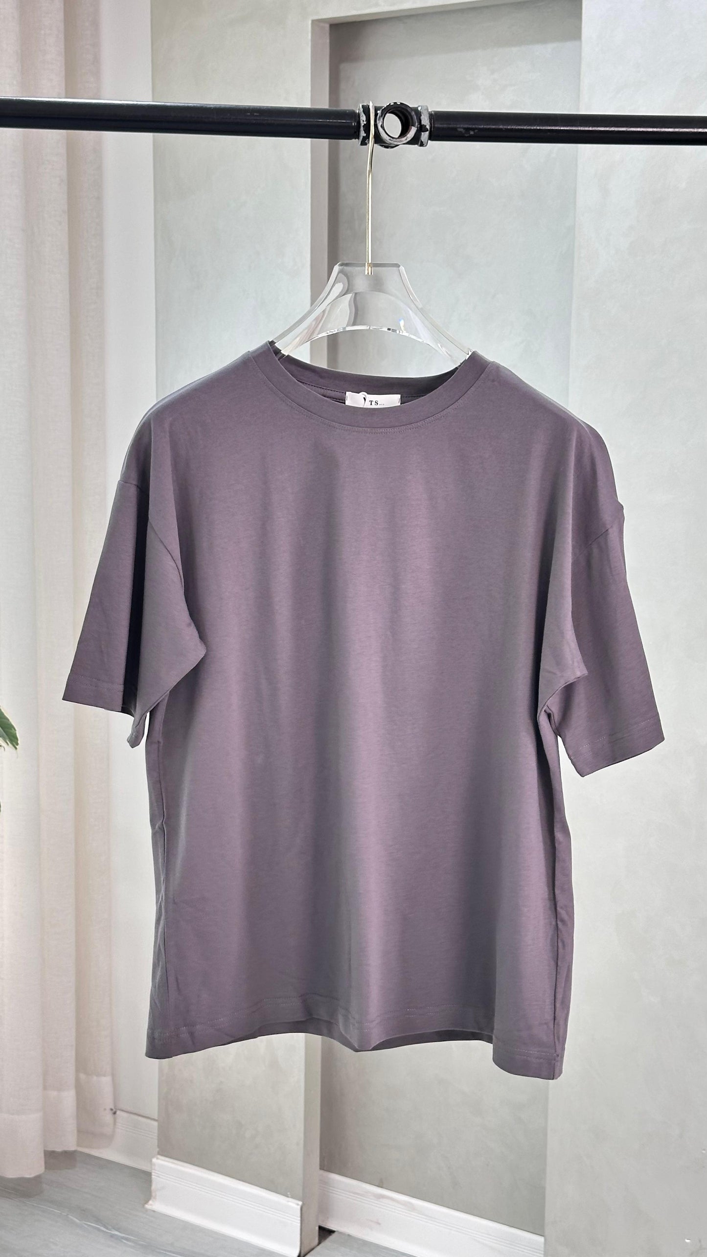 بلوزة نسائي باكمام قصيرة