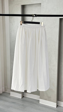 تنورة نسائي