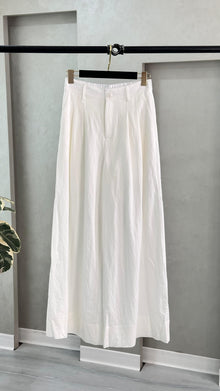 بنطلون تنورة نسائي