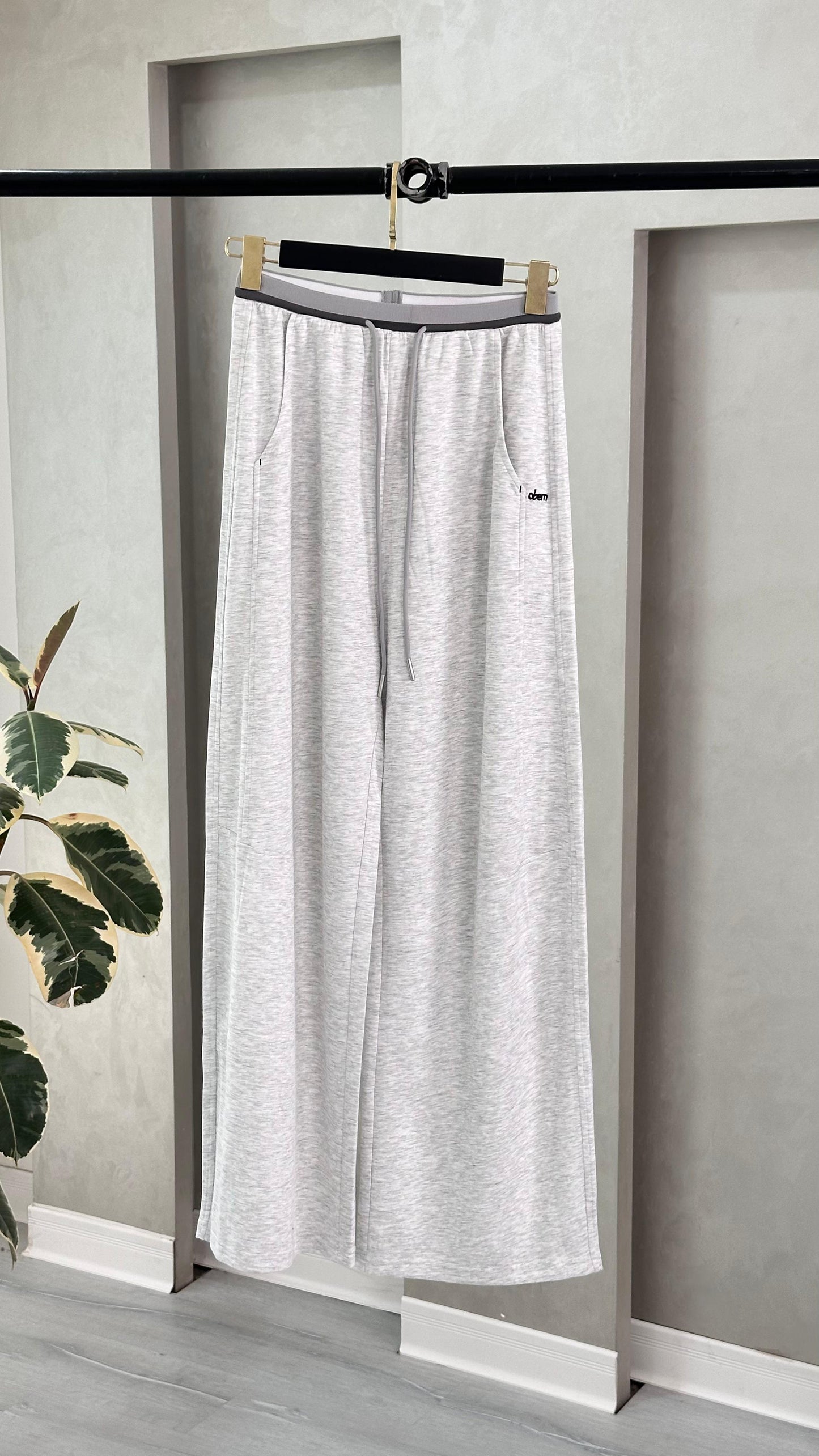 بنطلون نسائي