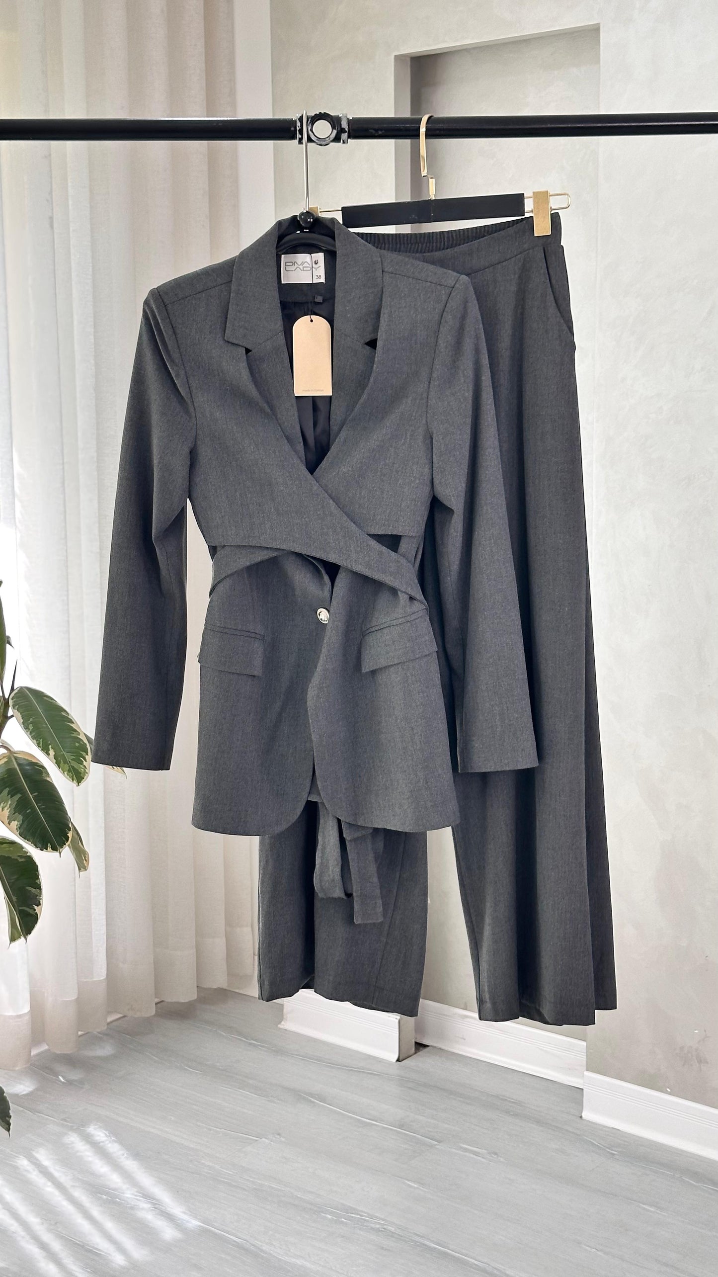 بدلة رسمي حزام لف