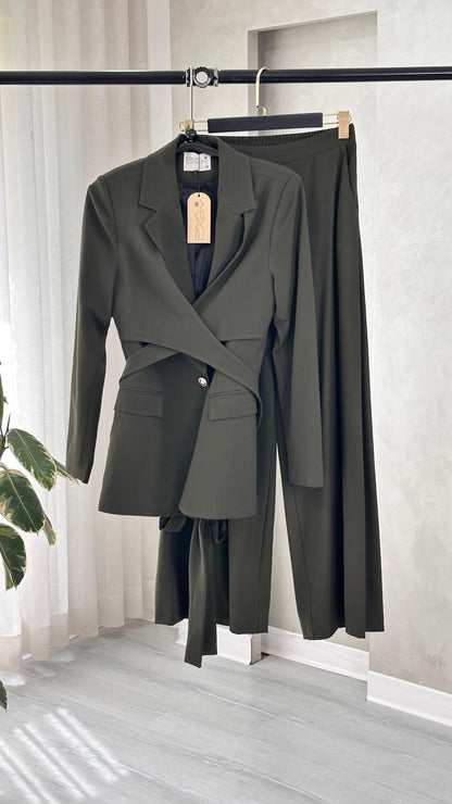 بدلة رسمي حزام لف