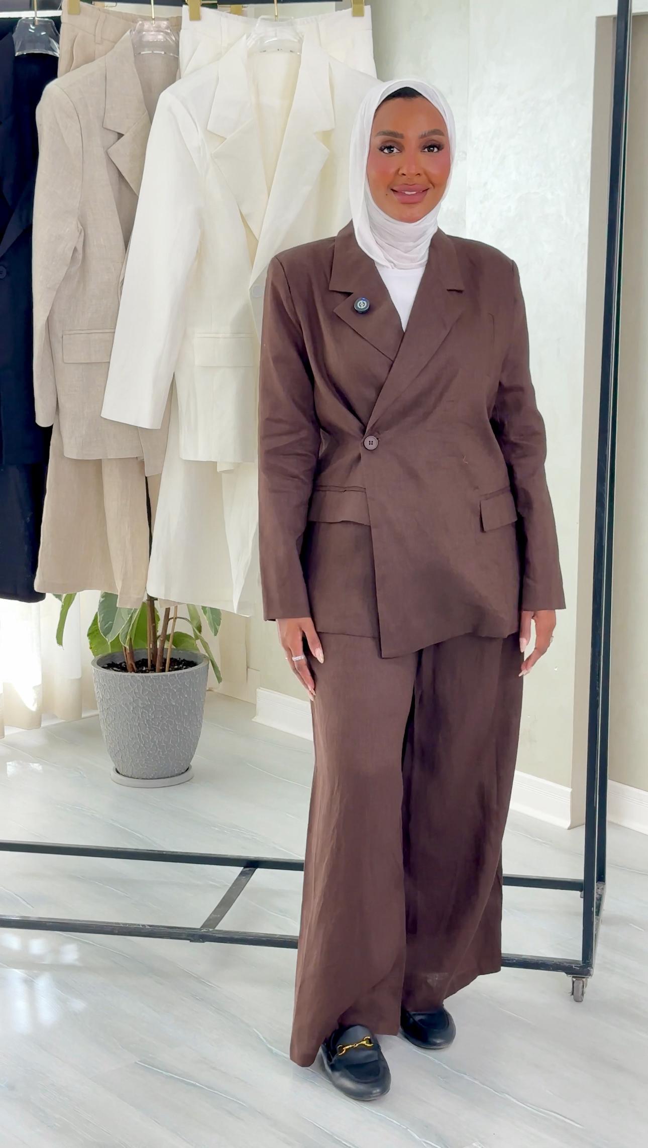 بدلة نسائي