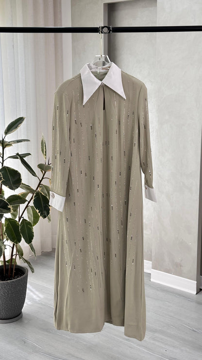 فستان نسائي