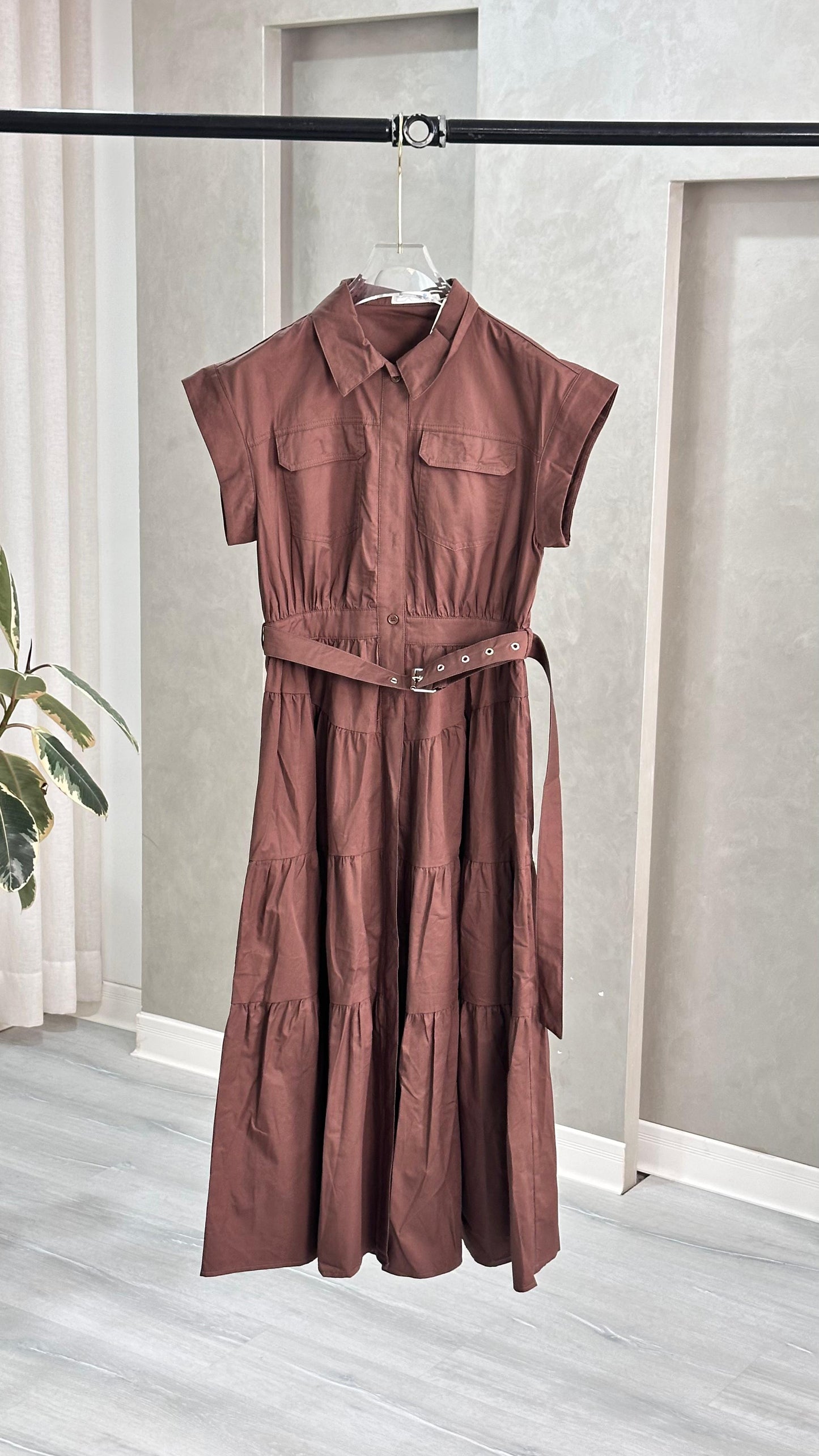 فستان نسائي