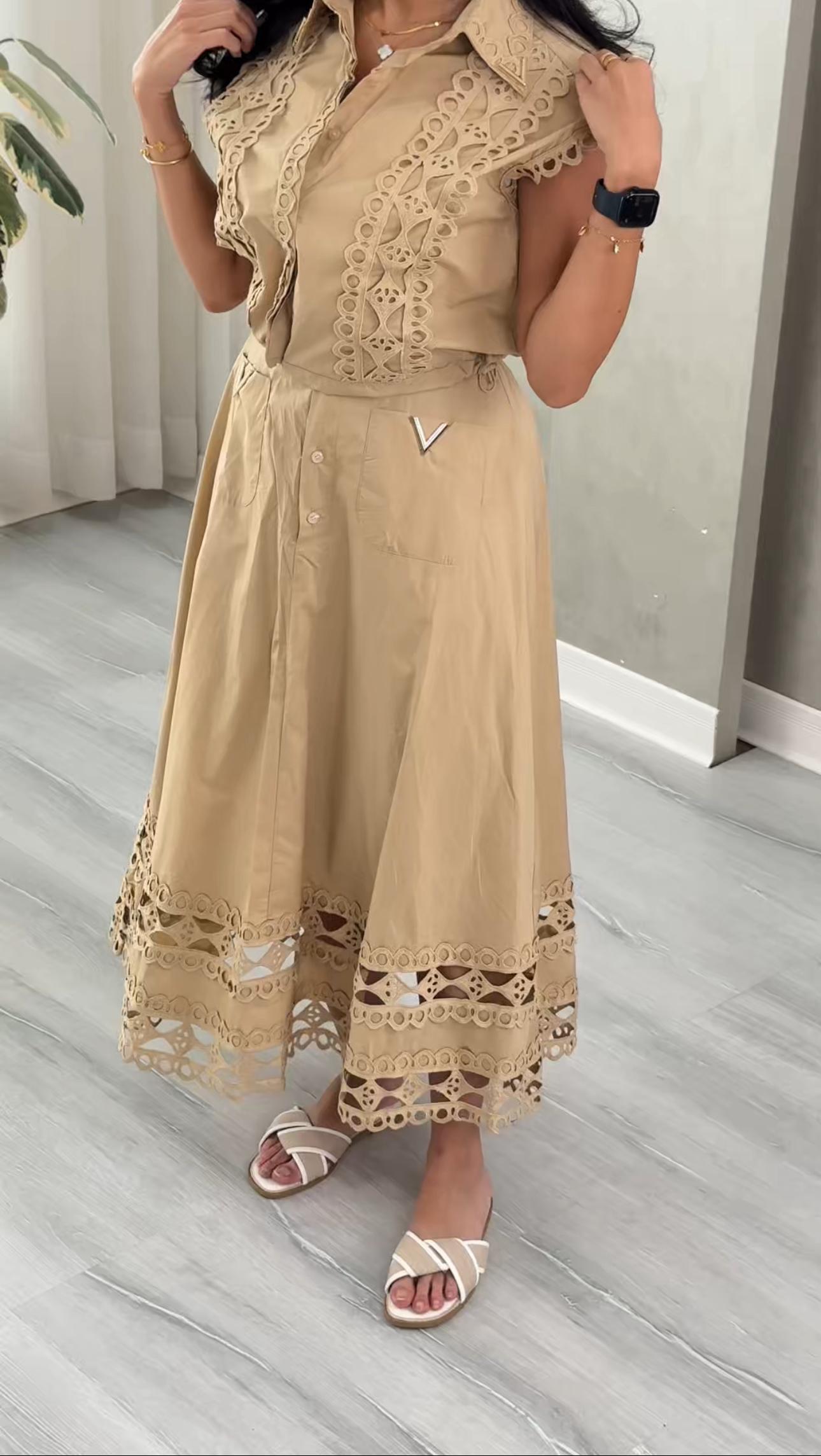 بدلة نسائي