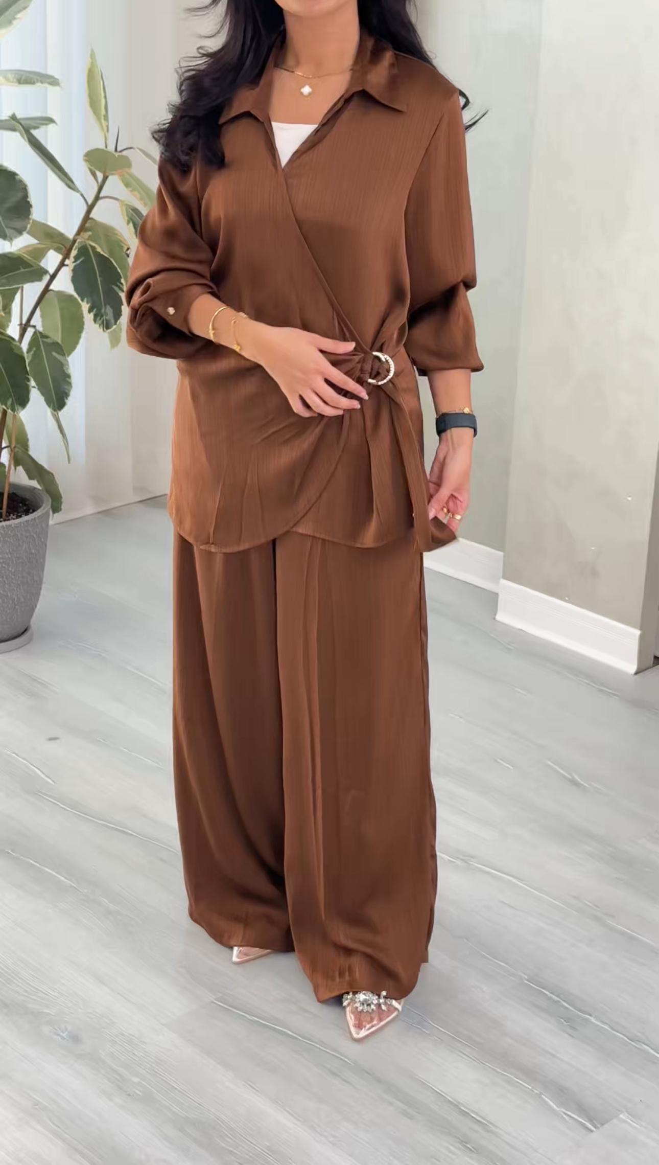 بدلة نسائي
